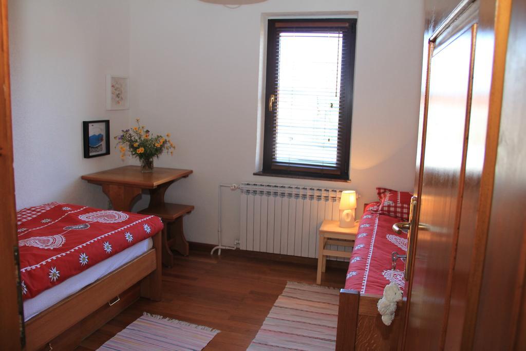 Apartment Apolon Planinski Delnice Chambre photo
